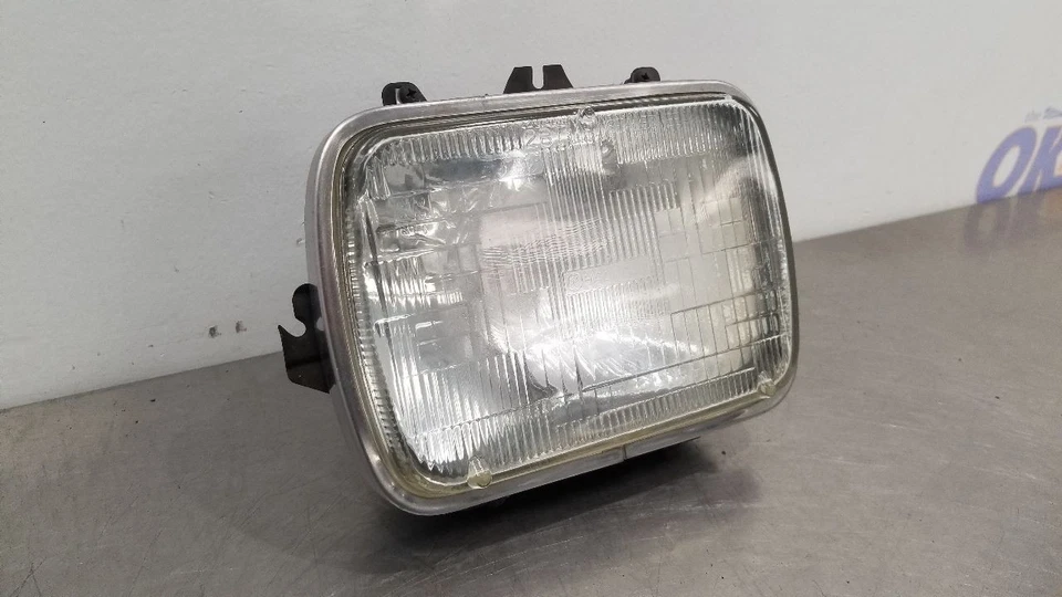 17 CHEVY EXPRESS 3500 FURGONETA HAZ SELLADO FARO CONJUNTO LUZ PASAJERO DERECHO Foto 4 de 4