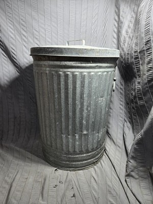 Galvanized Steel Metal Garbage Trash Can  With Lid Vintage 