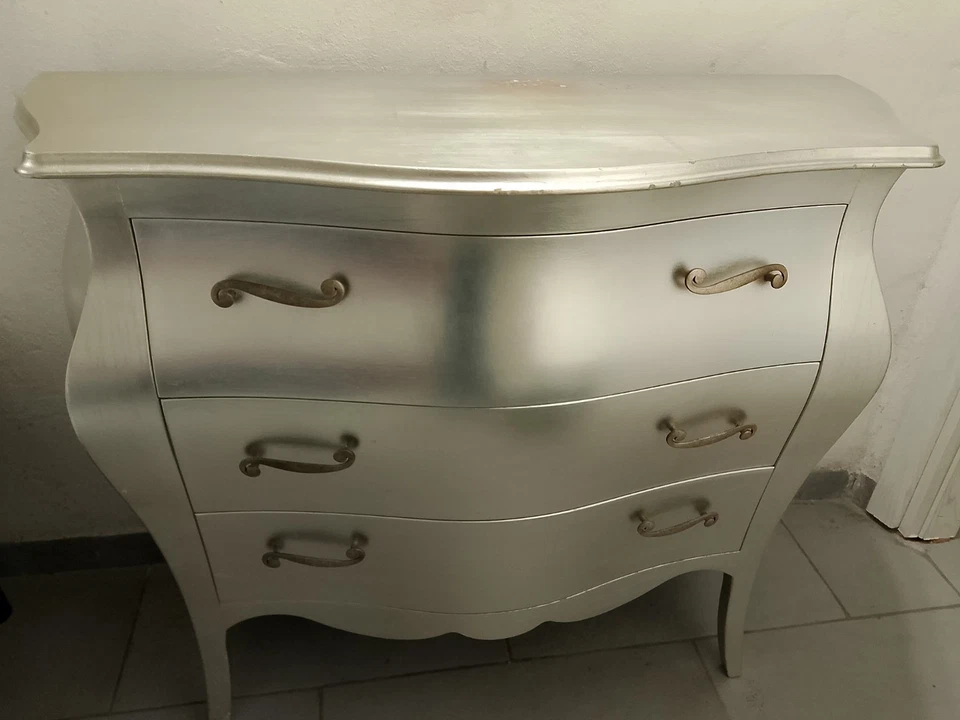 Trittico con comò bombato barocco foglia argento e 02 comodini in legno massello - Immagine 3 di 4