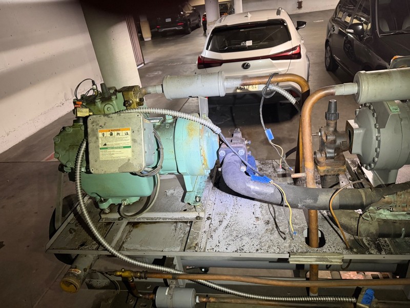 Carrier semi-herm chiller Compressor Model 06E7175360 208V 230V 460V 3Ph 20HP 
