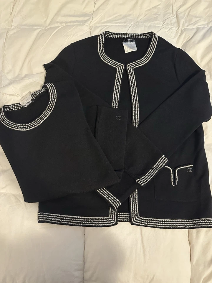 Chanel Twinset/ Emsemble - Image 2 of 4