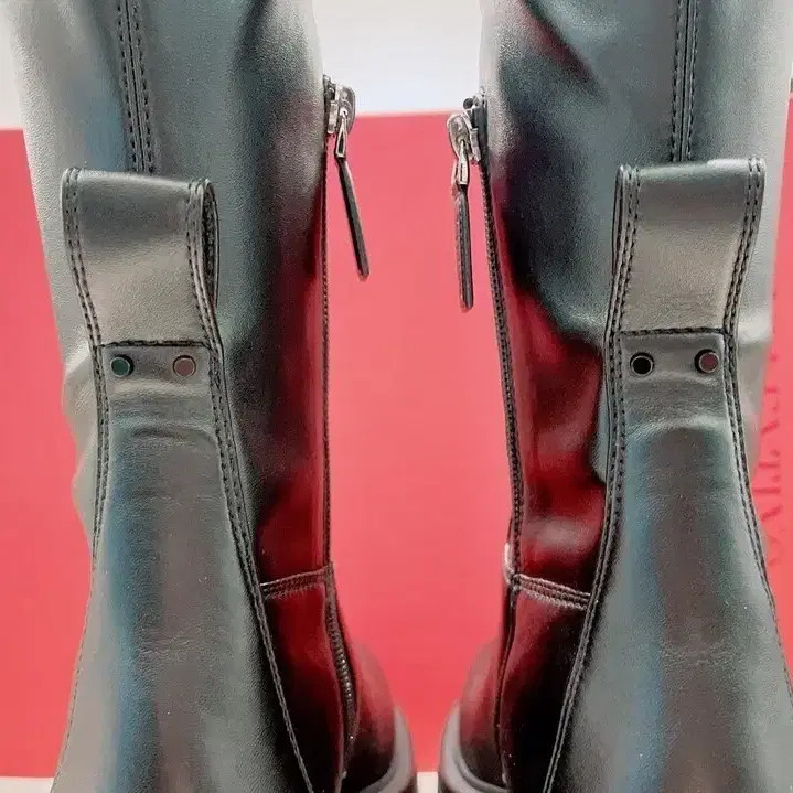 Valentino Nihi High Stretch Napa Boots