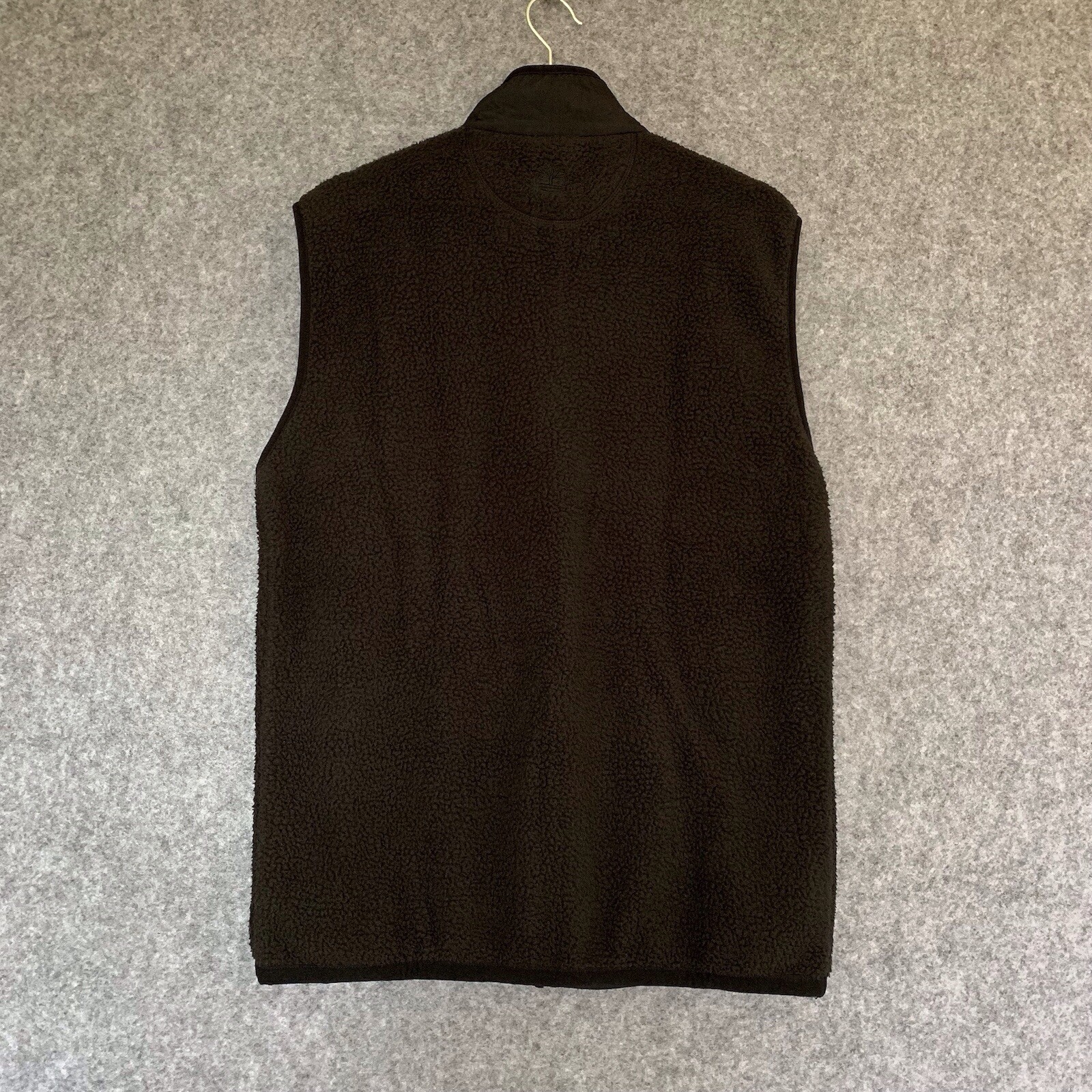 Picture 2 of 16