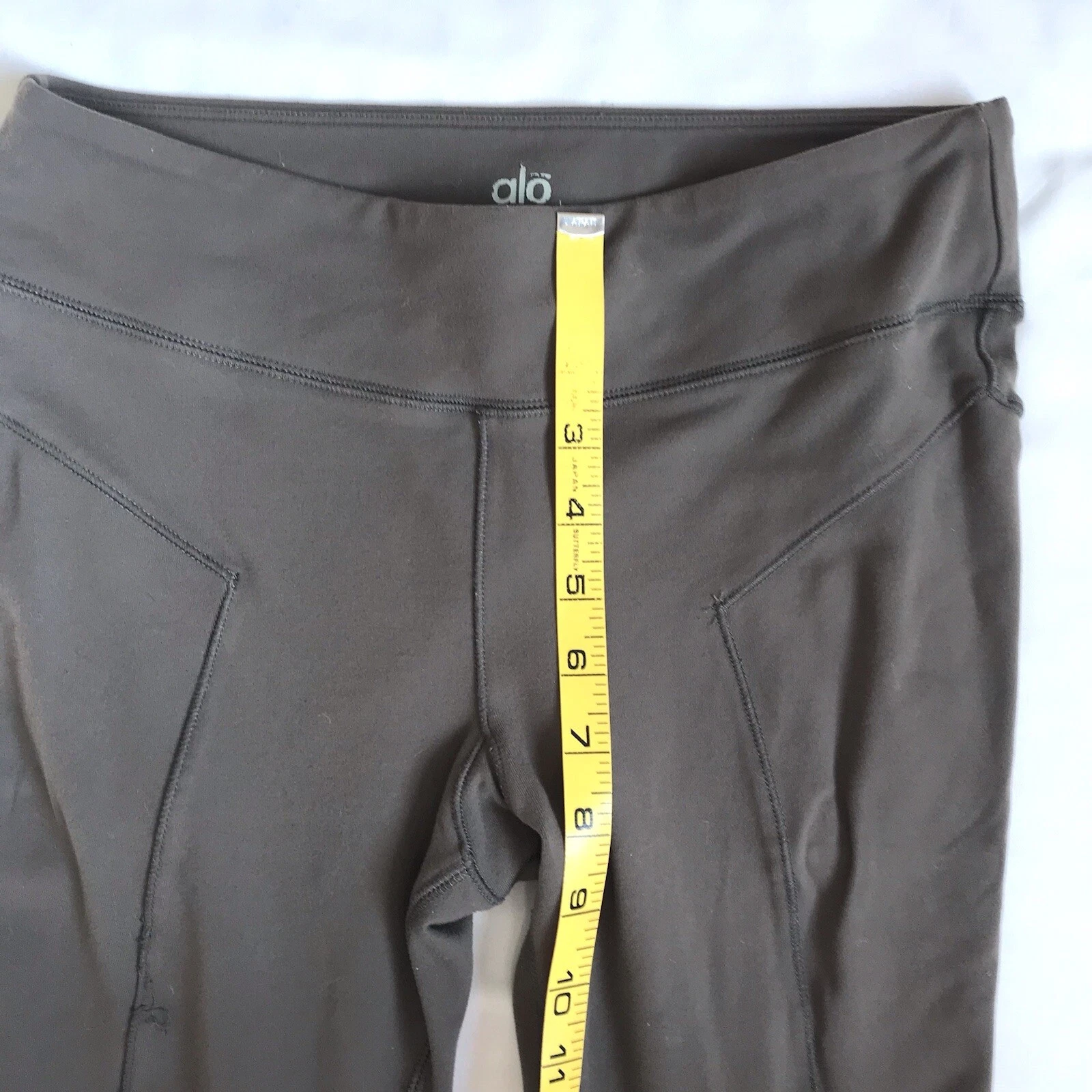 alo-yoga capri cropped mesh hems workout gym leggings