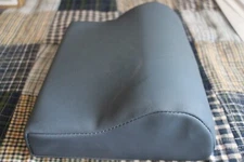 GOODMAN SPECIALTY PILLOWS#303 3" VINYL PILLOW-MATTE BLUE -(MATTE)