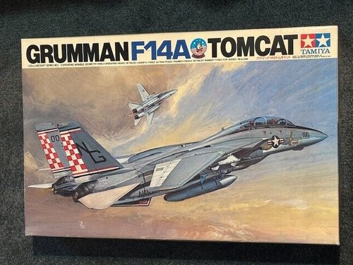 Tamiya 1/32 Aircraft Series No. 1-Grumman F-14A Tomcat Model 6301-Open Box