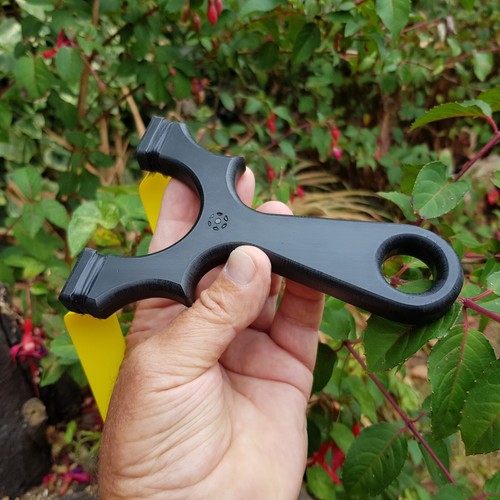 Catapult/Slingshot H4-OTT ,VERY POWERFUL, BLACK POLY, Hunting ,HEGARTY SLINGS - Picture 4 of 5