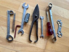 Heimwerker 39 x Werkzeuge Set Schrauben Schlüssel Zange Schraubenzieher Schellen