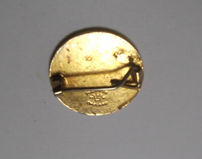 BLACKPOOL - Excellent Vintage SUPPORTERS CLUB Enamel Football Pin Badge