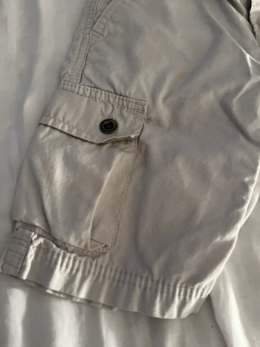 Levi's Cargo Shorts Boys Size 6 Cream Colored Adjustable Waist - Picture 2 of 10