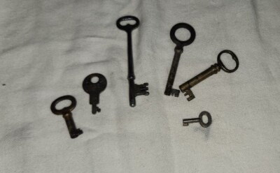 Lot of 6 Skeleton Keys Crest Lock #73  Key Vintage Antique Classic