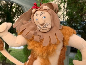 cowardly lion stuffed animal