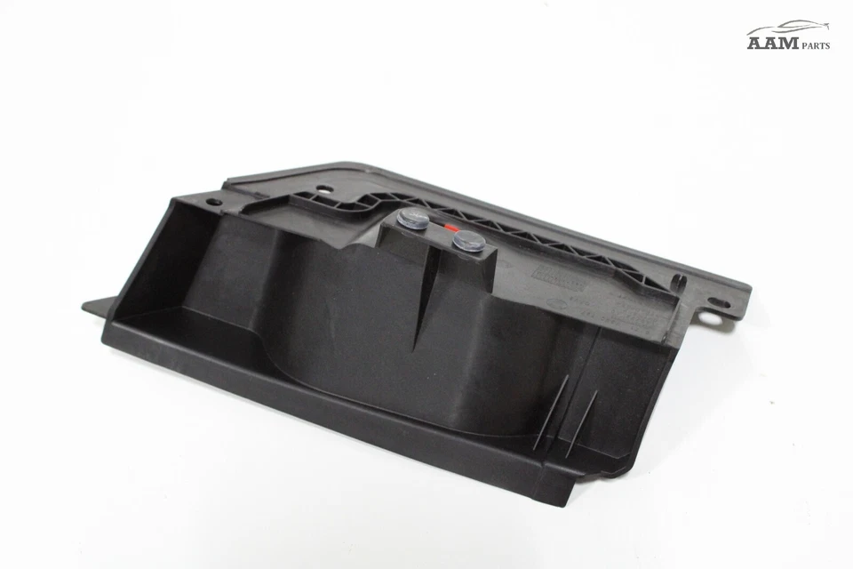 BMW X1 F48 2016-2021 LADO IZQUIERDO SUPERIOR BATERÍA ABRAZADERA CUBIERTA PANEL DE MOLDURA CON TAPA OEM Foto 3 de 4