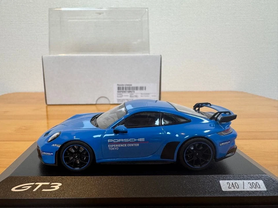 MINICHAMPS Porsche 911 GT3 PEC Tokyo 1/43 edição limitada 300 peças - Imagem 3 de 4