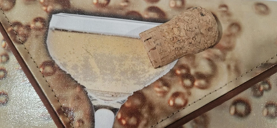 Cartera sin asas Kent Stetson champán con cadena para el hombro nueva con etiquetas Foto 3 de 4