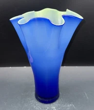 Vtg Lag Murano Style Cased Glass Rffle Handkerchief Hombre Blue,Green AccentVase