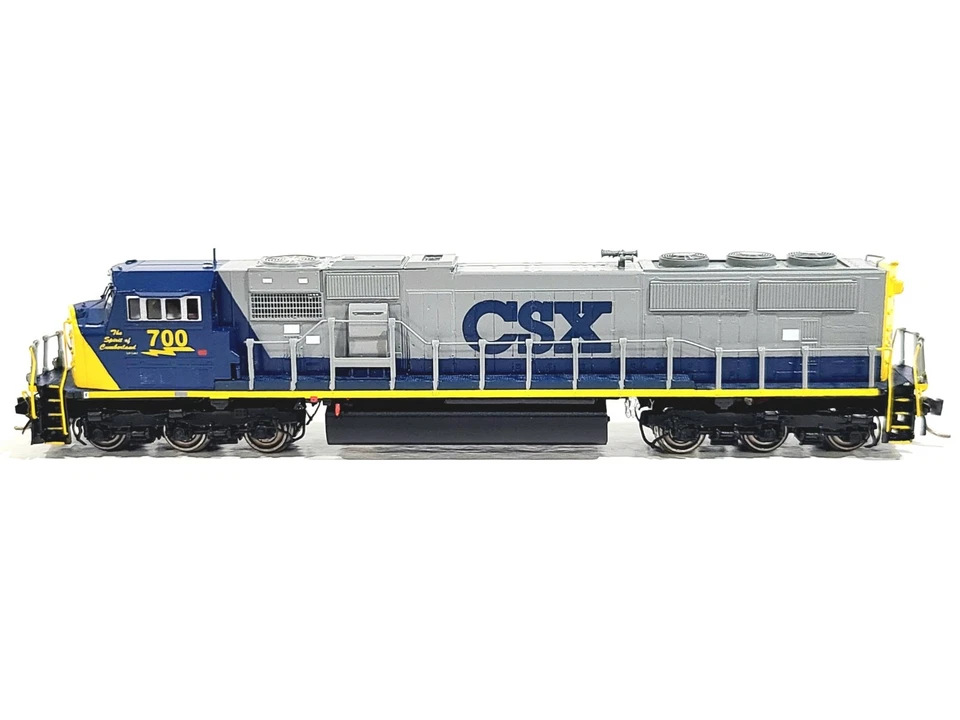 Overland OMI CSX EMD SD70MAC CSX Transportation #700 N Brass Model #2849.2 - Image 3 of 4