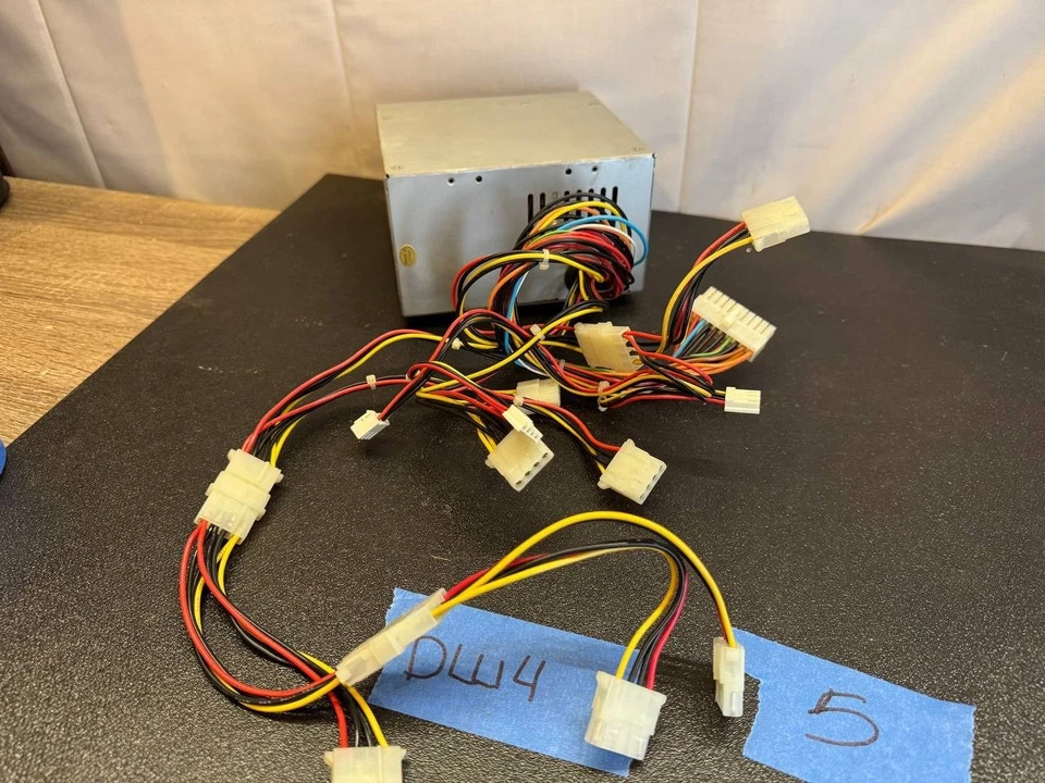 Vintage Sparkle Power SPI-235HI ATX 235W Power Supply – Untested - Image 3 of 4