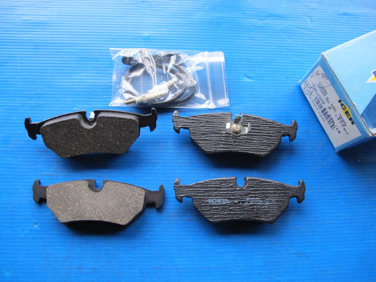 Plaquettes de frein arrière Icer pour résoudre les vibrations sur Peugeot 806
