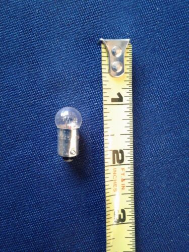 Wagner Turn Signal Indicator Light # 1445, 12V 0.7 CP, Set of 9 - Picture 2 of 2