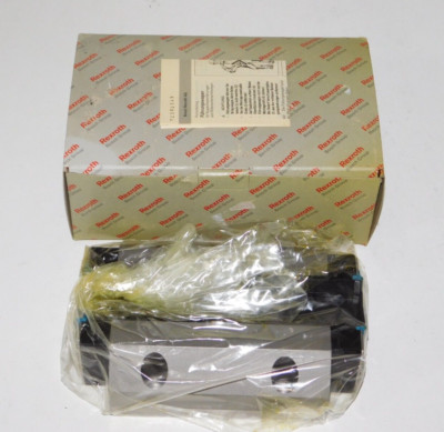 New Bosch Rexroth R185353210 Linear Roller Rail Bearing Runner Block Carriage