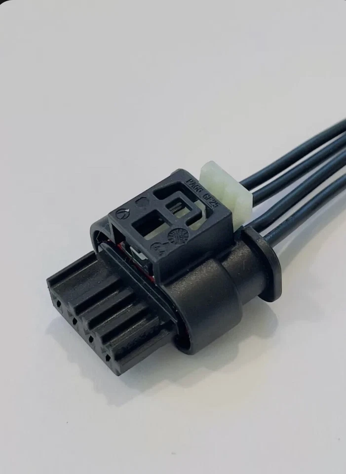 68452775AB ACTIVE RADIATOR SHUTTER CONNECTOR FOR 2019-2022 RAM 2500 3500 - Image 3 of 3