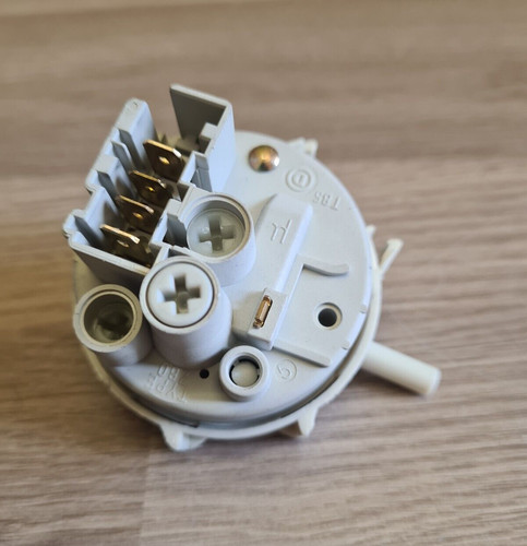 Hotpoint WMA46S Washing Machine Pressure Switch Genuine Spares