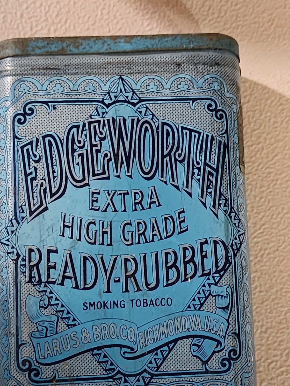 Vintage Edgeworth Extra High Grade ReadyRubbed Pocket Tobacco Tin w