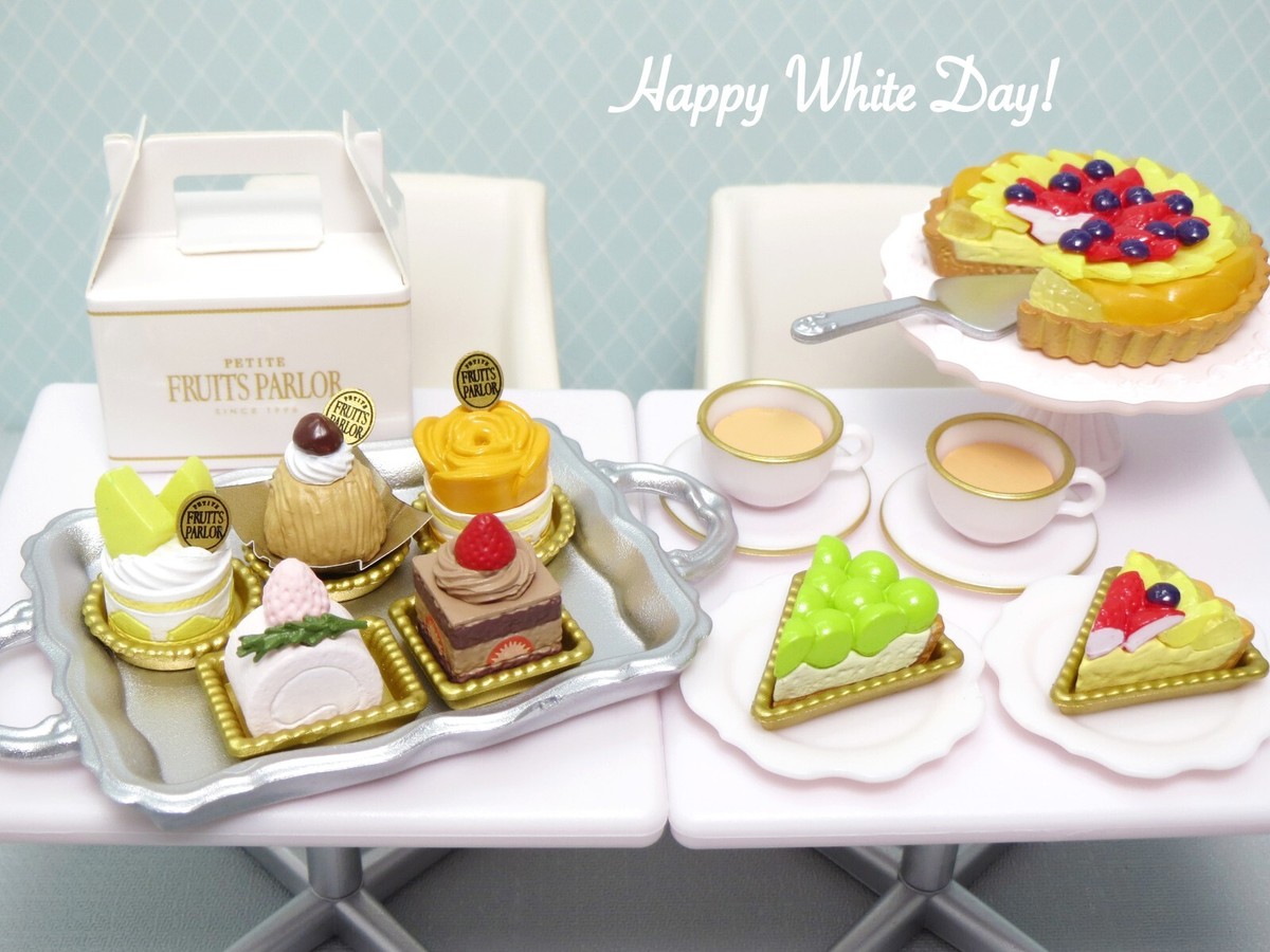 Re-Ment Miniatures Petite Fruits Parlor Dessert Cake Shop
