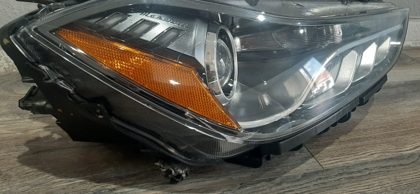 OEM 2014-2017 Maserati Ghibli SQ4 USED Front Right Bi-Xenon Headlight Assembly