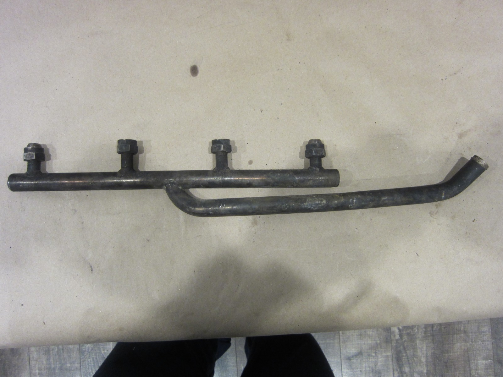 Ferrari 308 Qv, 328, Mondial LH Air Injection Manifold Pipe Part# 121808