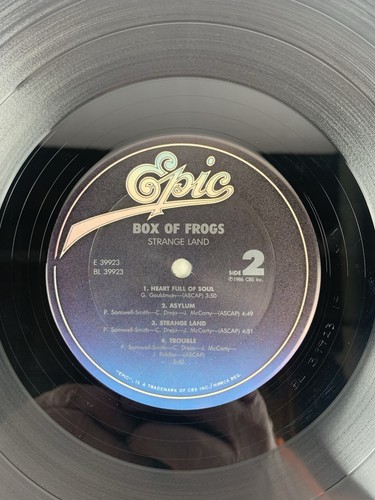 Box Of Frogs Strange Land Vinyl Record Album 1986 NM+ - Picture 7 of 7