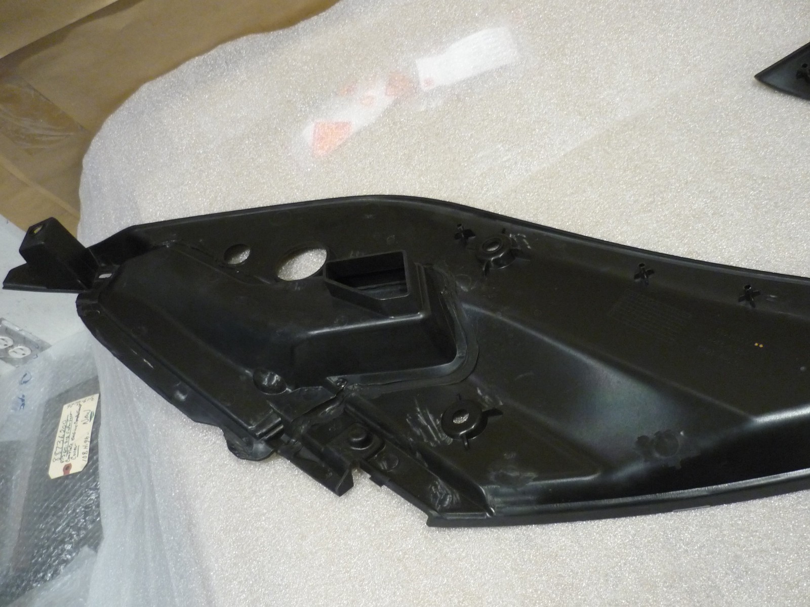 Ferrari 812- RH Lateral RH Engine Compartment Cover - P/N 89380000