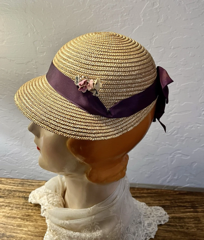 Dulce sombrero de paja vintage para dama con cinta y flores Foto 3 de 4