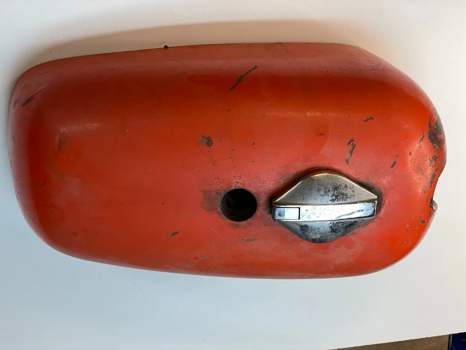 BSA Spitfire Thunderbolt A65 Lightning Firebird Hornet Fiberglass Gas Tank - Image 3 of 4