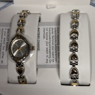 Vintage 2000 Avon Two Tone Heart Bracelet & Watch Gift Set NIB