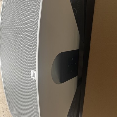Bluesound Pulse 2i wireless streaming speaker White - Open box - EXCELLENT