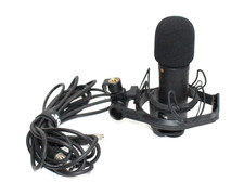 Rode NT1 Large Diaphragm Condenser Mic w/ RODE SMR Shock mount  & Cable