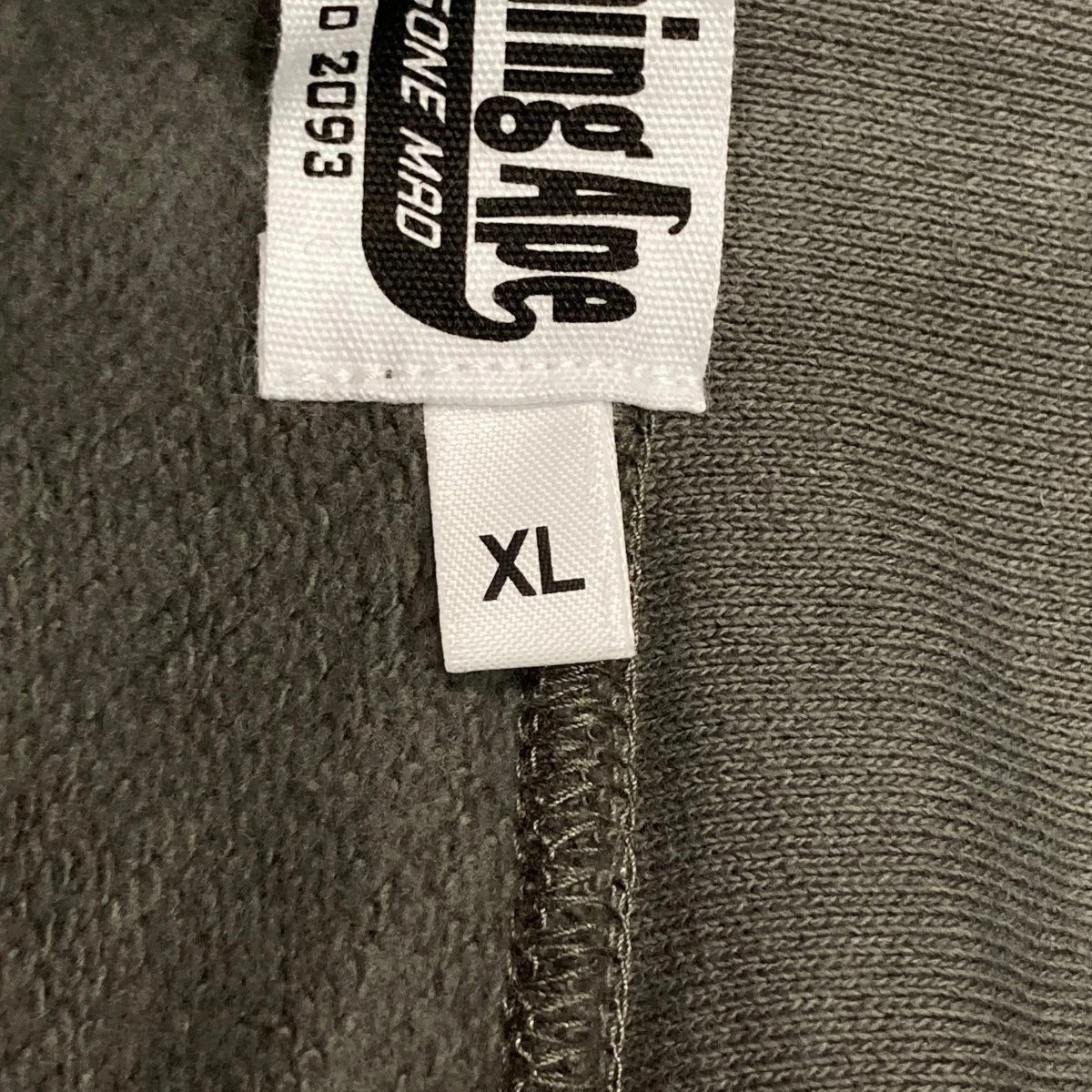 A BATHING APE (BAPE) Felpa con cappuccio A Bathing Ape grigia XL zip usata