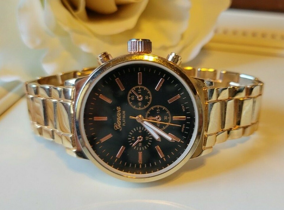 Geneva Rose Gold Womens Bracelet Quartz Analog Watch NEW BATTERY