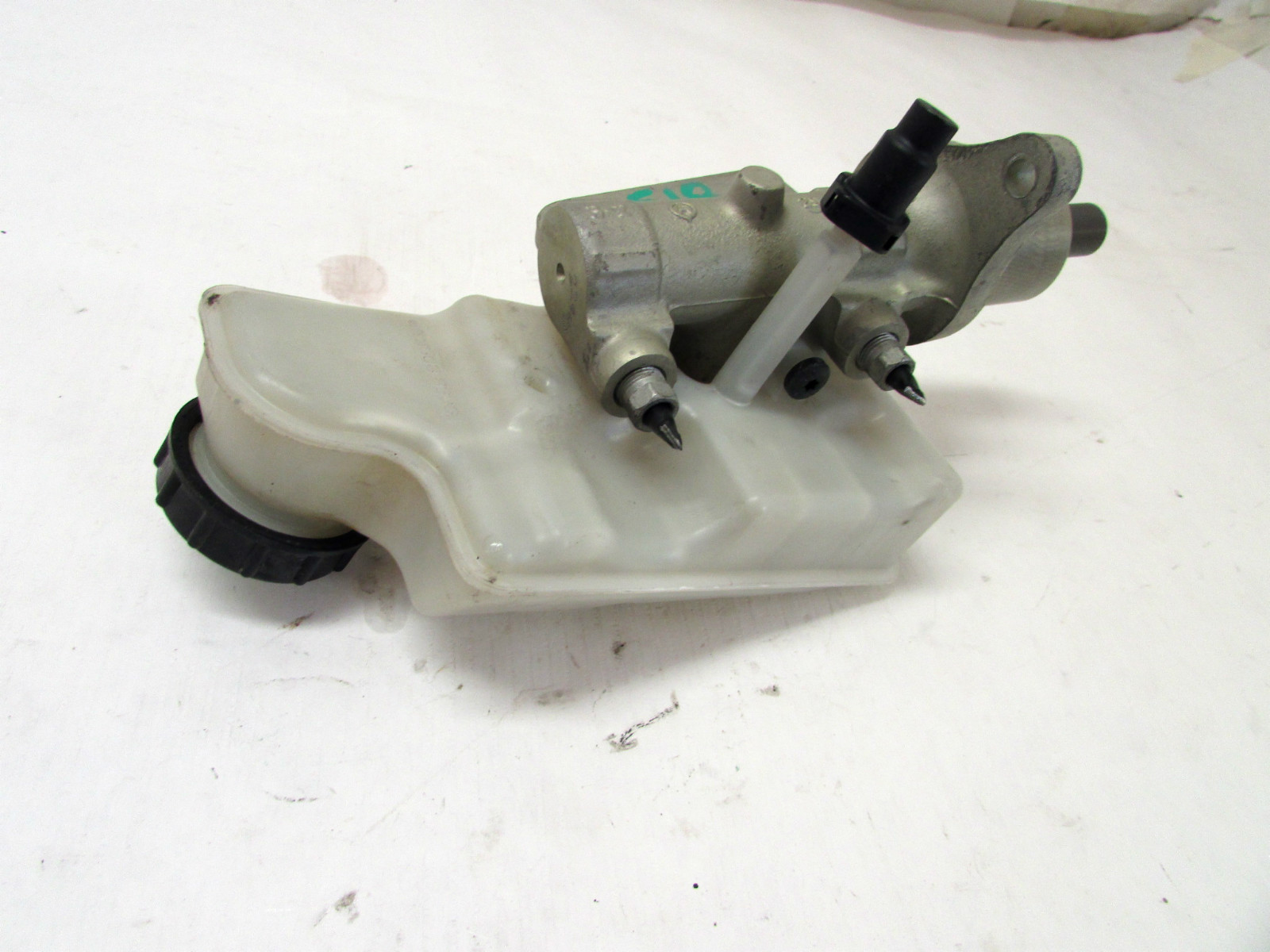 2007 VOLVO S40 BRAKE MASTER CYLINDER 03350886551 OEM 03 04 05 06 07 eBay