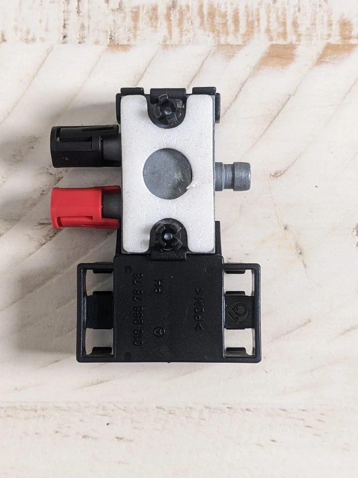 00 - 06 MERCEDES BENZ CL CLASS W215 RADIO AUDIO ANTENNA UNIT OEM 0109887878 - Image 3 of 3