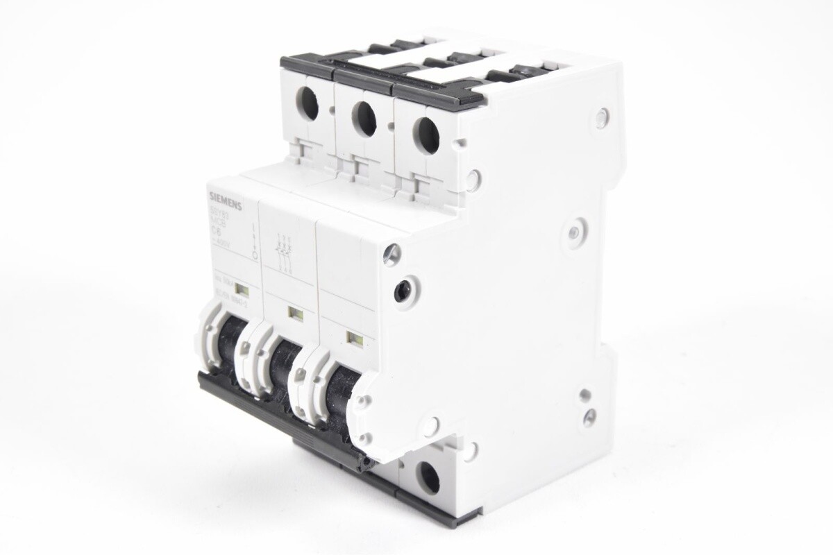 SIEMENS 5SY8306-7, Miniature circuit breaker, C6
