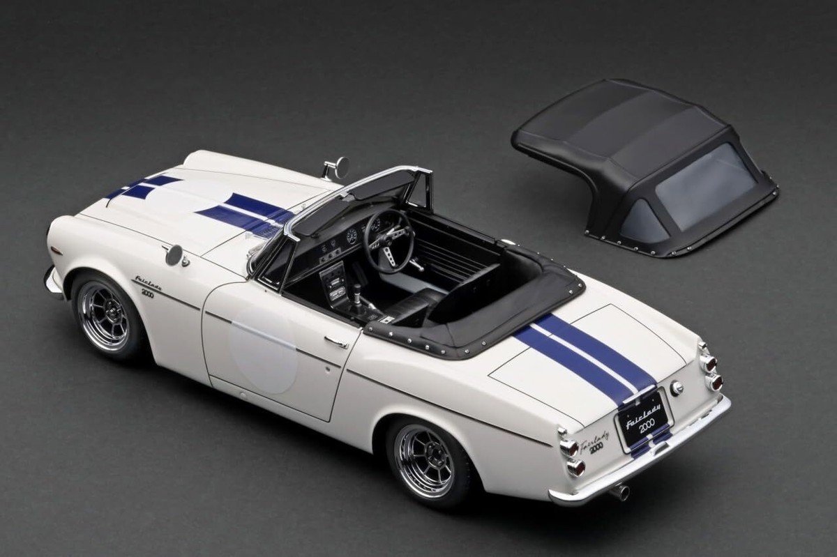 ミニカー 1/18 DATSUN Fairlady 2000 (SR311) TK.Company Ignition Model 1/18 Datsun Fairlady 2000 (SR311