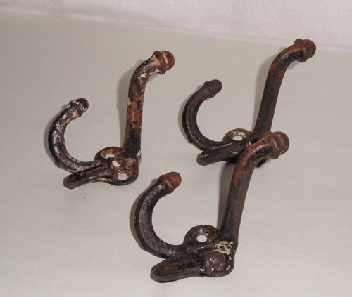 3 Antique Cast Iron Hooks ~ 3 Prong Acorn ~ Old Paint ~ Coat Hat Tack ~ 3” - Bild 2 von 10