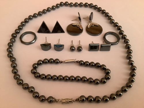 SET MIT 5 NEUEN OHRRINGEN AUS BRASILIANISCHEM HÄMATITSTEIN + HALSKETTE + ARMBAND