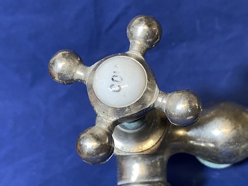 GRIFO ANTIGUO C.1930, BAÑERA DE HIERRO FUNDIDO ~ Manijas de helicóptero, latón niquelado - Imagen 4 de 9