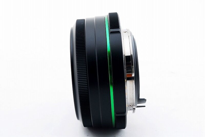 SMC Pentax-DA 70mm f/2.4 Limited AF Lens for KAF Mount from SMC Pentax-DA 70mm f/2.4 Limited AF Lens for KAF Mount from