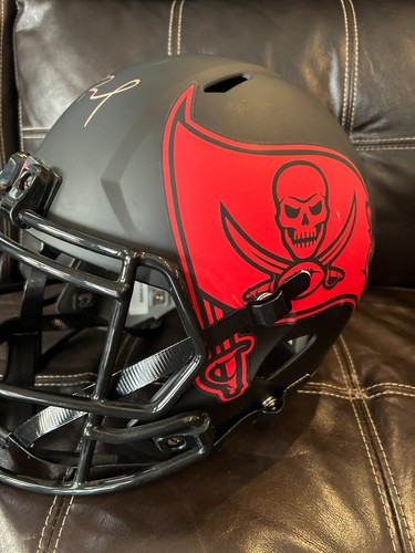 Tom Brady Autographed Signed Tampa Bay Buccaneers Helmet- Official Gear w/ COA - Picture 7 of 10