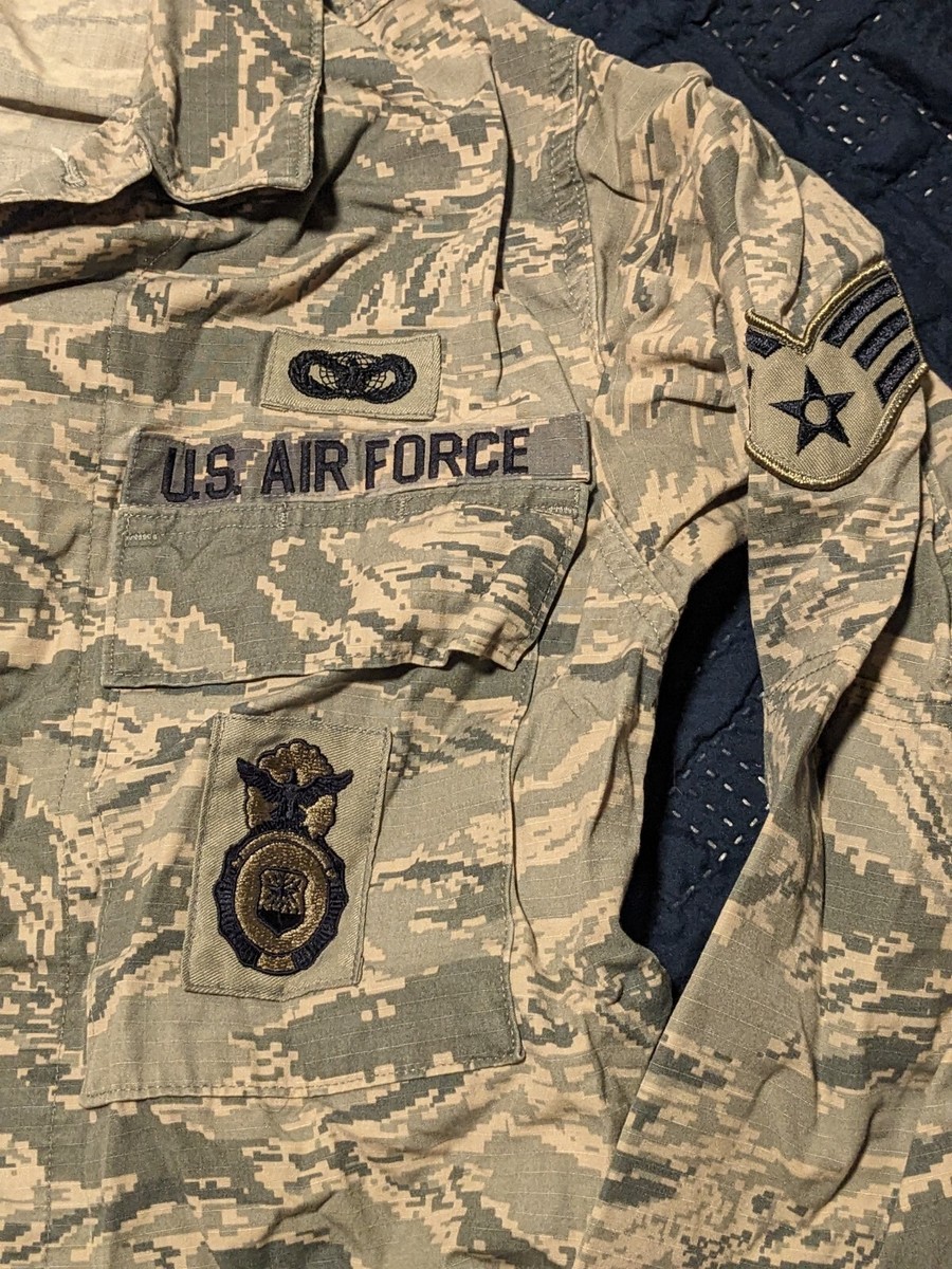 迷彩服　U.S AIRFORCE USA Air Force USAF Camo Jacket w/ patches Mens Sz 36 Regular